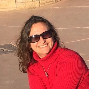 Meet your Posher, Valeria